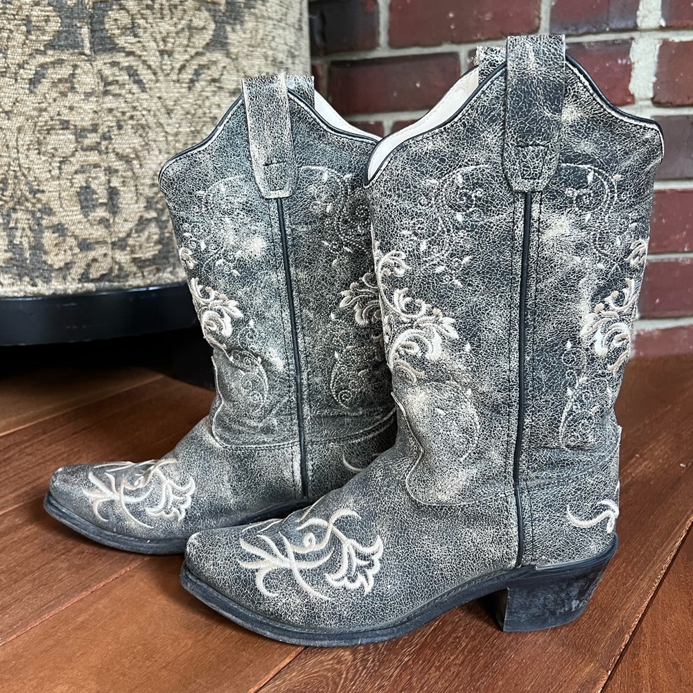 Girls size 30 kids, Old West rustic grey cowgirl boots